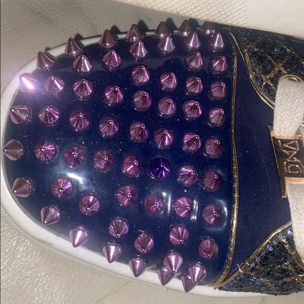 Designer shoes - Picture 3 of 5